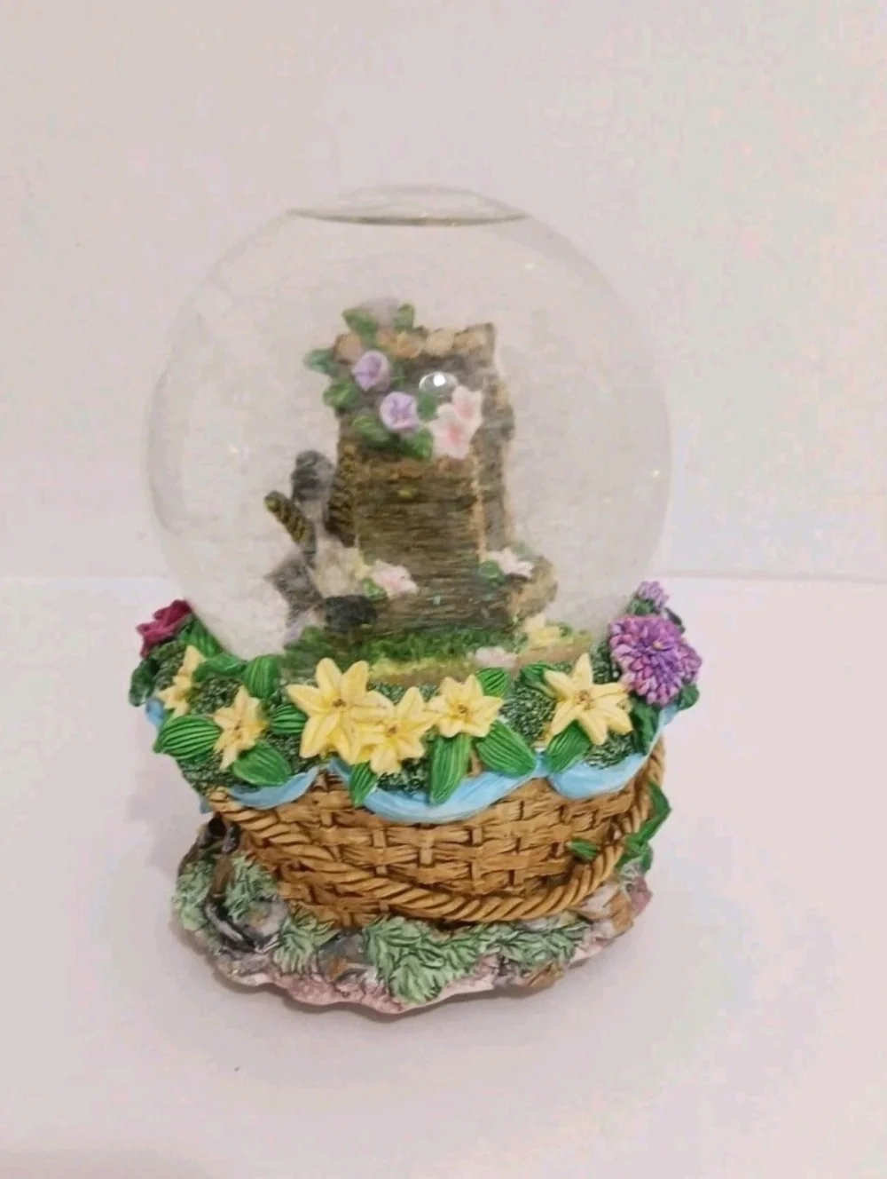 VTG Birdhouse Musical Waterglobe Snow Globe Wind Beneath My Wings Working READ